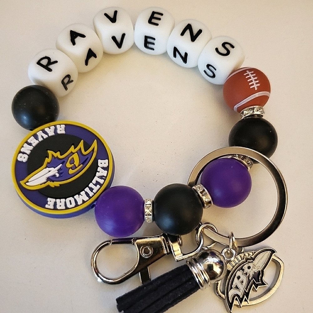 Handmade Glow In Dark Silicone Focal Bead Ravens Wristlet Keychain Bracelet